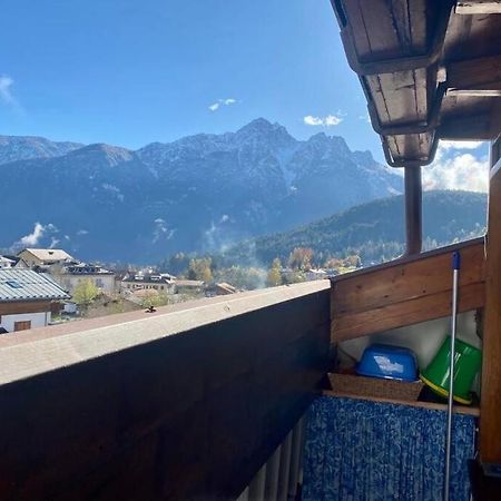 Appartamento Vicino A Cortina D'Ampezzo Con Garage ピエーヴェ・ディ・カドーレ エクステリア 写真